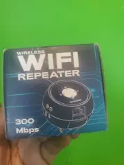 Wireless Wifi Range Extender Repeater 300 Mbps Up To 4500 Sq Ft.