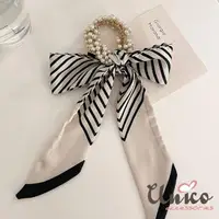 在飛比找momo購物網優惠-【UNICO】韓國兩用款珍珠搭絲巾飄帶髮圈-條紋款(聖誕/髮