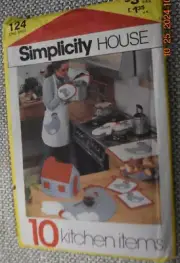 Simplicity House 124 Pattern 10 Kitchen Items Uncut