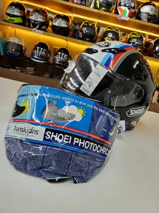 任我行騎士部品 SHOEI CWR-1 Photochromic 原廠 全視線 光致 變色鏡片 墨片 鏡片 正廠 配件 現貨