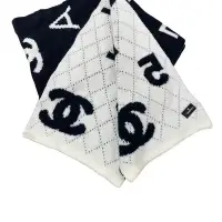在飛比找Yahoo!奇摩拍賣優惠-Chanel 圍巾，30cm ×220cm