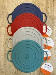 Set of 4 LE CREUSET 8" Round CI Lid Trivet Silicone Potholder Hot Pad Cerise NWT