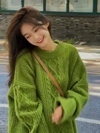 在飛比找Very buy優惠-早秋軟糥綠色毛衣女初秋奶系穿搭高級感溫柔針織衫外套