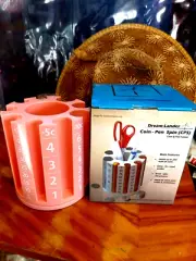 Dream Lander Spinning Coin And Pen Holder Pink New!