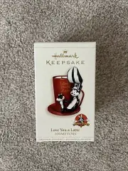 Hallmark 2006 Looney Tunes "Love You a Latte" Pepe Le Pew Ornament