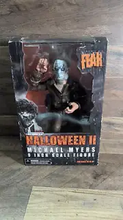 Michael Myers Halloween II Cinema Of Fear 9" Sealed Figure Mezco Rob Zombie NIB