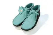 BAPE X CLARKS ORIGINALS X A BATHING APE BLUE WALLABEE BOOT UK8