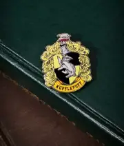 Harry Potter - Hufflepuff Coat of Arms Lapel Pin - Free AU Post - AU Stock