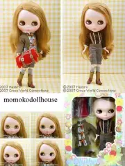 Hasbro CWC Takara Neo Blythe doll Hello Harvest