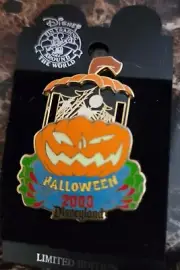 Disney DLR-Halloween 2003 Pumpkin w/Jack Skellington Pin