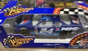 JEFF GORDON 2000 PEPSI #24 1/24 WINNERS CIRCLE DIECAST CAR