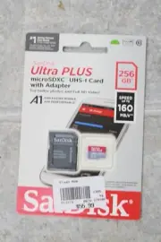 SanDisk 256GB Ultra PLUS MicroSDXC Class 10 / U1 / UHS-1 / V10 Memory Card