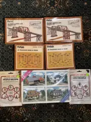 HO Scale Trestle, Signs, City People Figures, & House Kit Lot (read description)