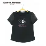 【KINLOCH ANDERSON】船型領短袖上衣 可愛貓咪月亮刺繡LOGOT恤 棉T KA108303510 金安德森女裝(黑)