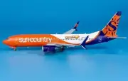 1:200 GeminiJets Sun Country BOEING 737-800 Passenger Airplane Diecast Model