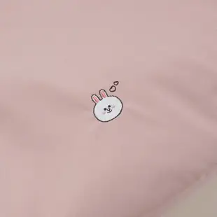 【hellolulu x LINE FRIENDS】JAKE雙面斜背包(L)-熊大/莎莉 墊腳石購物網