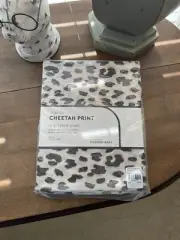 Pottery Barn Kids Organic Cheetah Print Crib Fitted Sheet NWT