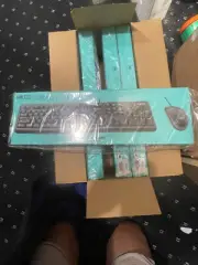 Brand New Logitech MK120 (920-002565) Wired Keyboard and Mouse Combo
