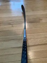 Warrior Covert DT2 Senior Hockey Stick Yakupov W28 100 Flex RH (New)