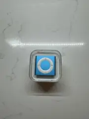 Apple iPod Shuffle 2GB Blue 2010 Model A1373 New in Box Sealed!
