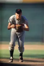 Baltimore Orioles Brooks Robinson On Field 1964 Old Baseball Photo 2