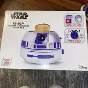 Star Wars R2D2 Deluxe Toaster - Lights-Up and Makes Sounds