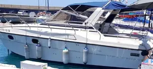 Barca STORMY PRINCESS 300 Cv - 6 Posti letto