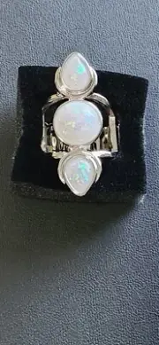 Paparazzi Sultry Sheen Ring - White