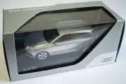 Audi Collection Spark 1/43 Audi Q7 Foil Florett Silver Diecast