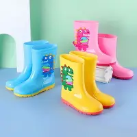 在飛比找樂天市場購物網優惠-免運 雨鞋 防滑雨鞋 新款雨鞋 時尚雨鞋 雨靴 雨鞋套 兒童