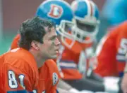 Wide receiver Steve Watson Denver Broncos looks on from the sideli- Old Photo 1