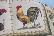 TAPISSERIES DU LION DES FLANDERS WOVEN TABLECLOTH/TAPESTRY 56" X 56 ROOSTERS NEW