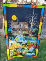 HANDMADE NEW QUILTED WALL HANGING OR LAP QUILT HALLOWEEN PUMPKINS MONSTERS