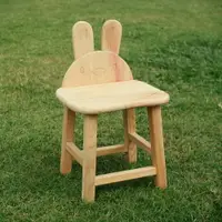 在飛比找樂天市場購物網優惠-可愛動物無垢檜木兒童椅 (小兔) (送兒童餐具)