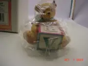 Cherished Teddies-Mini Bear w Letter “V” Block 158488v 1995