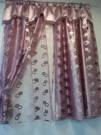 在飛比找蝦皮購物優惠-三寶家飾～金錢幣三明治遮光布DIY窗簾150*120,二片式