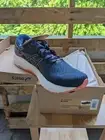 ASICS GT-2000 10 Midnight Blue/Tiger Yellow Sz 9.5, Navy, Yellow, White, & Peach