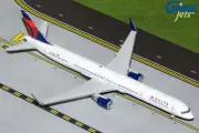 Gemini Jets G2DAL1111 Delta Airlines Boeing 757-300 N590NW Diecast 1/200 Model