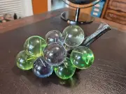 Vintage Mid-century Modern Green Lucite Grapes (12) With Stem VGC