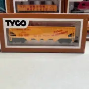 TYCO HO SCALE 344E Yellow Union Pacific U.P. 62040 Quad Hopper Car W/ Orig Box