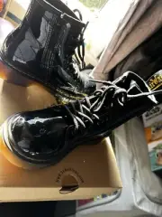 New Dr. Martens 1460 Combat Boots Black Patent Big Kids Size 1