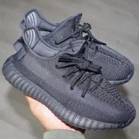 在飛比找蝦皮購物優惠-☆小B之都☆ Adidas Yeezy Boost 350 