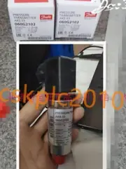 1 PCS NEW IN BOX Danfoss Pressure sensor AKS33 060G2102 1/4NPT