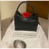 在飛比找蝦皮購物優惠-Lulu Guinness 紅唇瓷釦斜背手提包