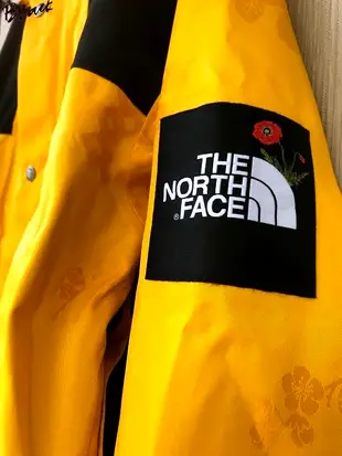 美國限定!全新The North Face x Nordstrom登山雪衣夾克TNF花朵supreme男女皆具!風衣外套