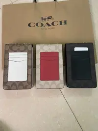 在飛比找Yahoo!奇摩拍賣優惠-COACH  新款女士經典PVC拼接牛皮鏈條包 手機包 單肩