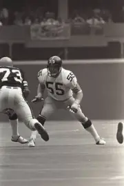 Offensive Lineman Jon Kolb Of The Pittsburgh Steelers Nfl 1978 OLD PHOTO 2