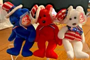 BEANIE BABIES BUNDLE, RED, WHITE & BLUE, NEW, WITH TAGS AND PROTECTOR