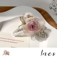 在飛比找momo購物網優惠-【INES】法式甜美蕾絲山茶花朵造型優雅鯊魚夾 抓夾(蕾絲抓