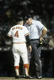 Manager Earl Weaver Baltimore Orioles arguing with the home plate - Old Photo 1